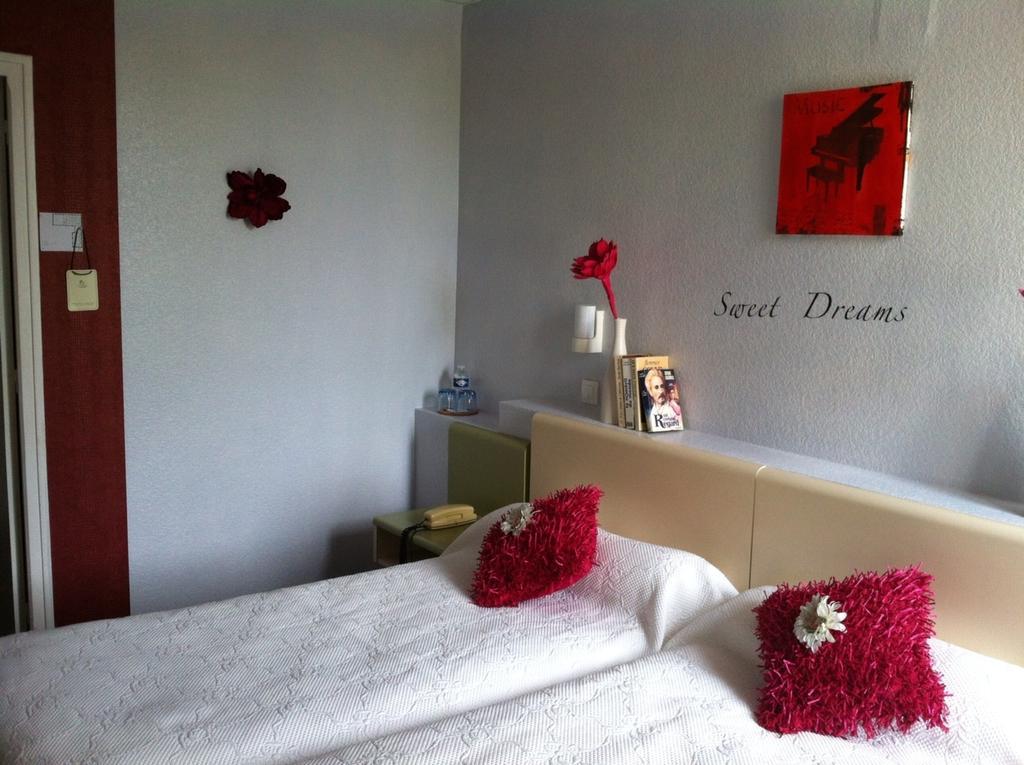 Inter-Hotel Longuyon De Lorraine ภายนอก รูปภาพ